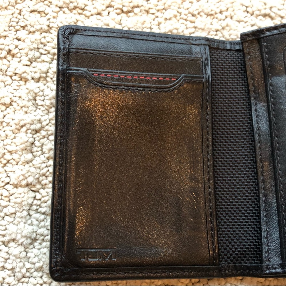 Tumi Wallet - Picture 3 of 6